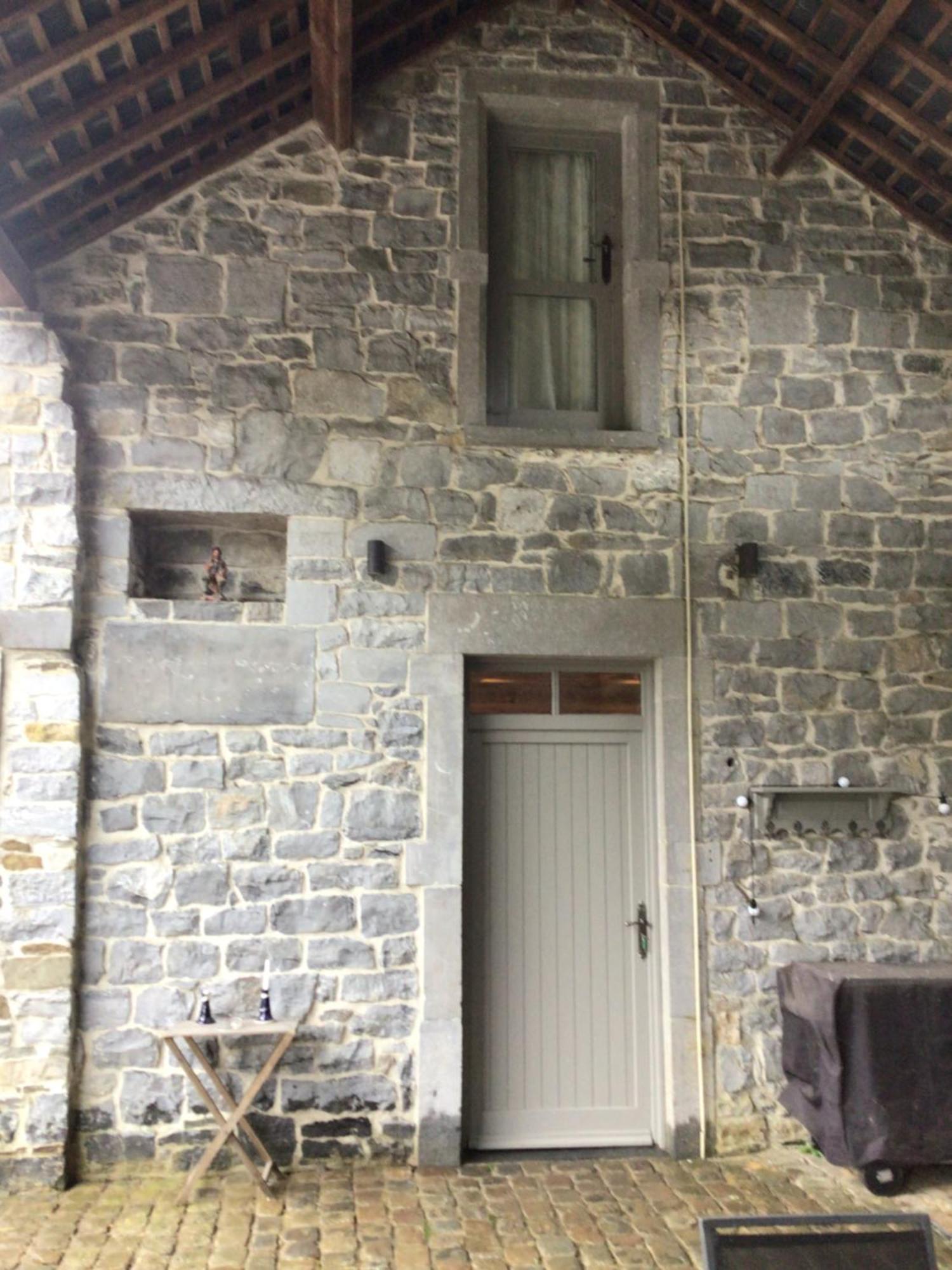 Villa L'Eau Et La Pierre à Yvoir Extérieur photo